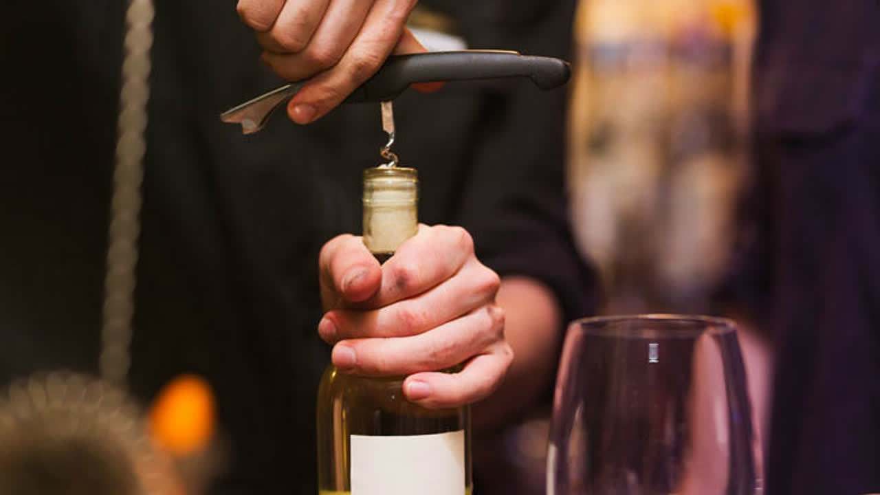 開葡萄酒的方法